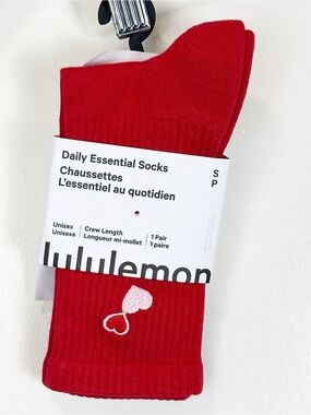 Lululemon Daily Essential Crew Socks Oxford Red Hearts Unisex Size S Valentine’s